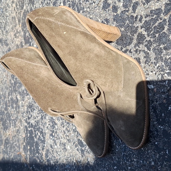Rare Balenciaga 37 Olive Lace Up Boots Suede Wooden Fair - Picture 1 of 12